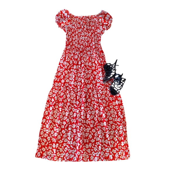 Anthropolgie Kindred Red White Floral Smocked Top Maxi Dress Large - Picture 1 of 13